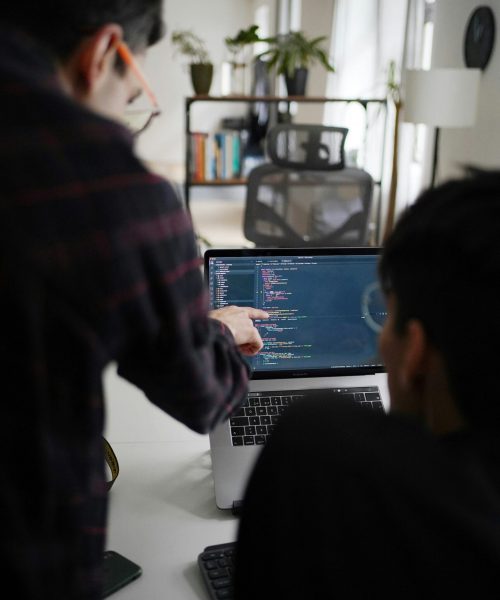 becomes-co-7oBmQz4bfrQ-unsplash Smartdesc Cyber Security Training and hardware Leasing